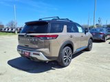 New 2025 Nissan Pathfinder Platinum image 3