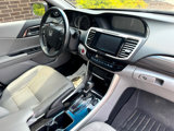 Used 2017 Honda Accord EX-L image 4