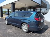 New 2025 Chrysler Pacifica Select image 5