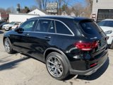 Used 2021 Mercedes-Benz GLC 300 4MATIC image 4