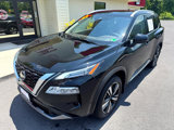 Used 2023 Nissan Rogue SL w/ SL Premium Package image 2