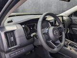 New 2025 Nissan Pathfinder SL w/ SL Premium Package image 3