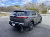 Used 2023 Nissan Pathfinder S image 5
