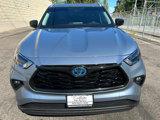 Used 2022 Toyota Highlander XLE image 2