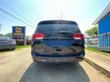 Used 2019 Chrysler Pacifica Touring-L image 6