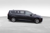 Certified 2023 Chrysler Pacifica Touring-L image 3