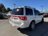 Used 2017 Lincoln Navigator Select image 3