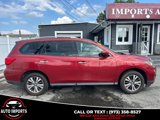 Used 2017 Nissan Pathfinder SV image 3