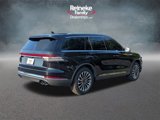 Used 2022 Lincoln Aviator Reserve w/ Equipment Group 201A image 5