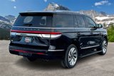 Used 2023 Lincoln Navigator Reserve image 2