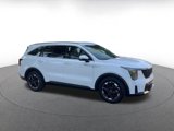 Used 2024 Kia Sorento S image 3