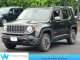 Used 2017 Jeep Renegade Trailhawk image 3