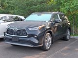 Certified 2025 Toyota Highlander Platinum image 3