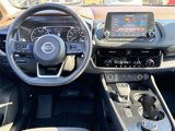 Used 2021 Nissan Rogue SV image 3