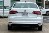 Used 2017 Volkswagen Jetta SE image 5