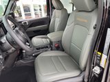 New 2025 Jeep Gladiator Mojave image 4
