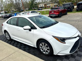 Used 2022 Toyota Corolla LE image 2