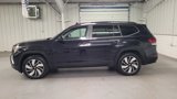 Used 2024 Volkswagen Atlas SE image 3