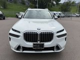 Used 2025 BMW X7 xDrive40i w/ Premium Package image 2