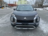 New 2025 Mitsubishi Outlander SEL image 3