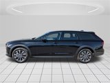 New 2025 Volvo V90 B6 Cross Country Plus w/ Climate Package image 2