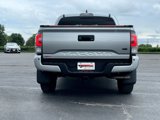 Used 2022 Toyota Tacoma TRD Sport w/ Technology Package image 4