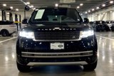 Used 2025 Land Rover Range Rover SE image 3