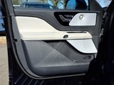 New 2025 Lincoln Aviator Reserve w/ Equipment Group 201A image 4