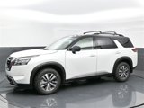 New 2025 Nissan Pathfinder SL image 2