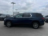 Used 2023 Chevrolet Traverse LT image 2