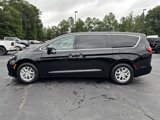 New 2026 Chrysler Pacifica Select image 4