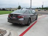 Used 2022 Toyota Camry SE image 3