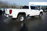 New 2025 GMC Sierra 3500 Denali Ultimate image 3