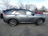 New 2025 Nissan Pathfinder SL w/ SL Premium Package image 2