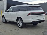 New 2025 Lincoln Navigator Reserve image 4