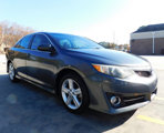 Used 2014 Toyota Camry SE image 2