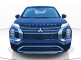 New 2025 Mitsubishi Outlander SE image 2
