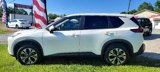 Used 2023 Nissan Rogue SV image 2