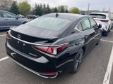 New 2025 Lexus ES 300h w/ Premium Package image 3