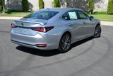 New 2025 Lexus ES 300h w/ Premium Package image 5
