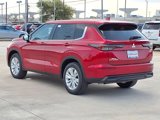 New 2025 Mitsubishi Outlander ES image 3