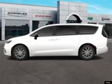 New 2025 Chrysler Pacifica Select image 3