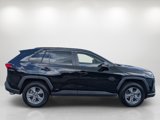 Used 2022 Toyota RAV4 XLE w/ Convenience Package image 4
