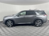 New 2025 Nissan Pathfinder Platinum image 5