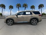 New 2025 Nissan Pathfinder Platinum image 3