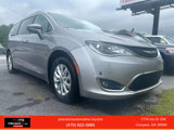 Used 2017 Chrysler Pacifica Touring-L image 4