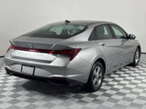 Used 2021 Hyundai Elantra SE image 5