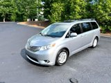 Used 2017 Toyota Sienna XLE image 2