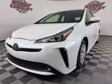 Used 2022 Toyota Prius LE image 3