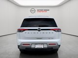 New 2025 Nissan Pathfinder SL image 4